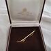 <Gold Brooch